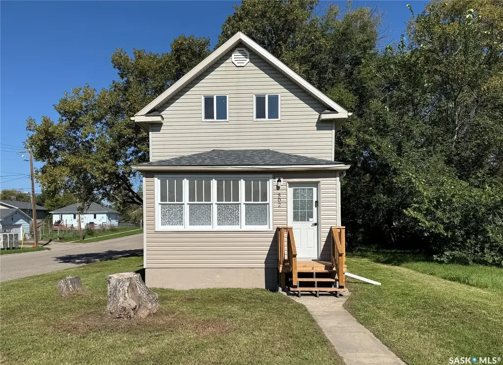 502 8th Street E, Prince Albert