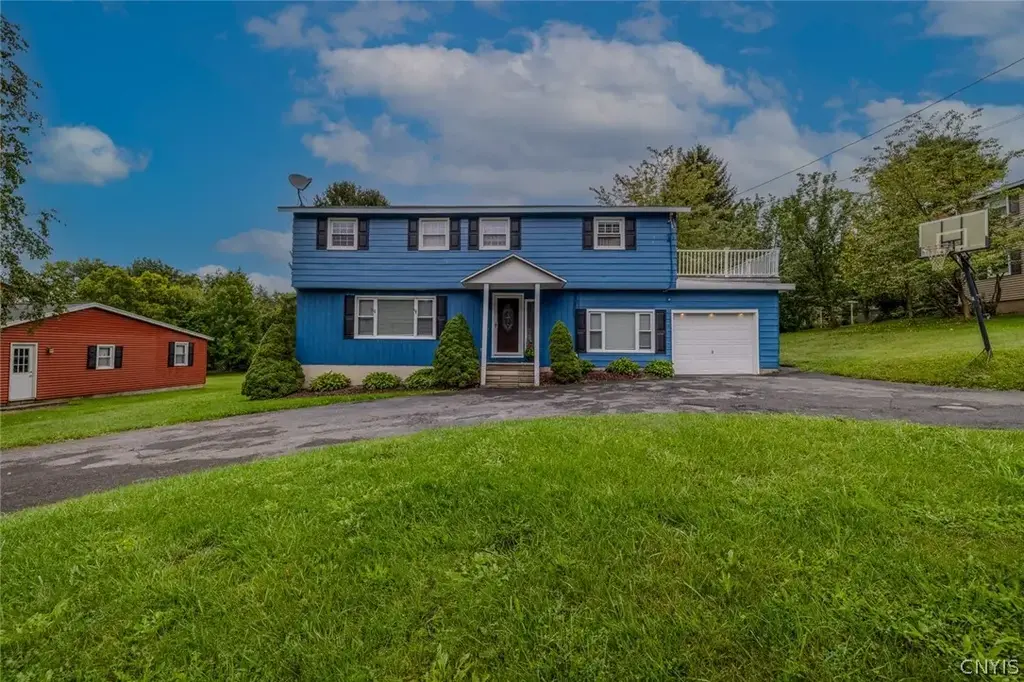 4940 Crestwood Lane, Onondaga
