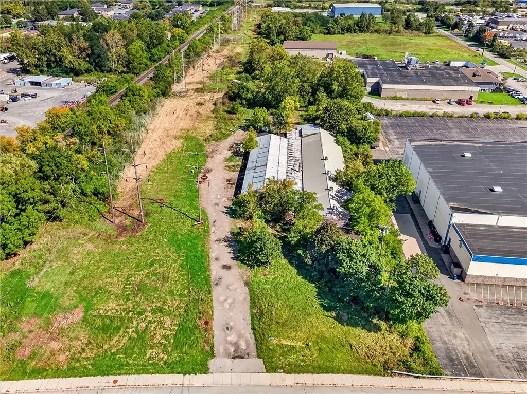 1450 E Henrietta Road, Henrietta