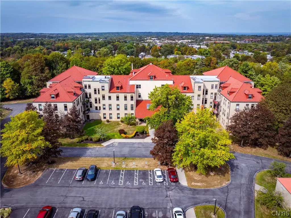 10 Foery Drive # 402, Utica