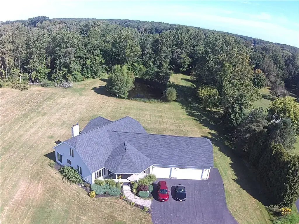1374 Allen Road, Penfield