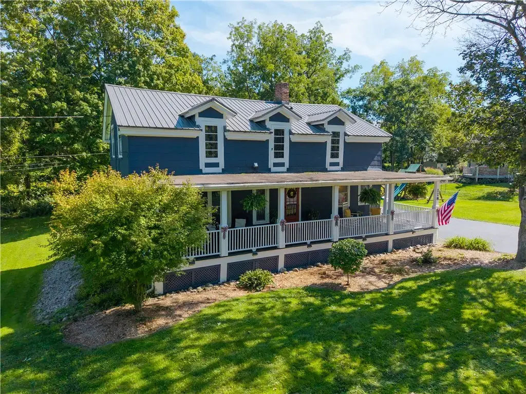 128 South Avenue, Avon