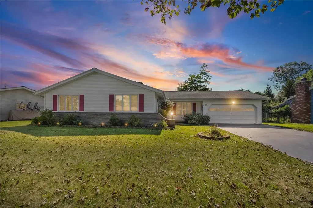 23 Sweet Birch Lane, Greece