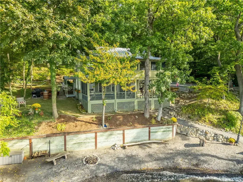 5256 Shale Beach Drive, Gorham