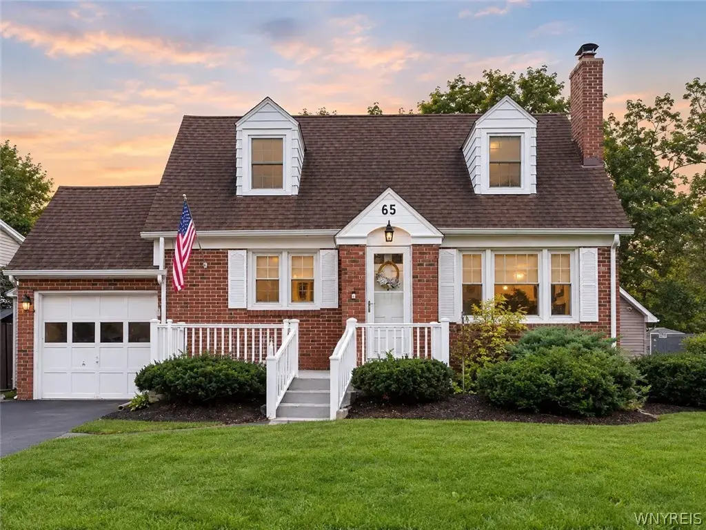 65 Pleasant View Drive, Lancaster