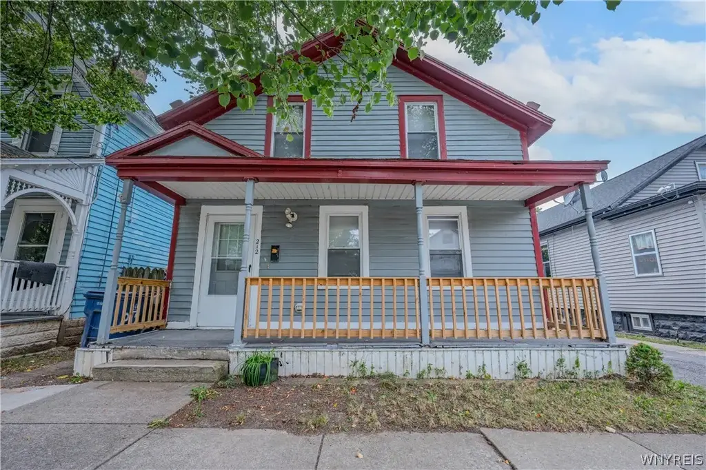 212 East Street, Buffalo