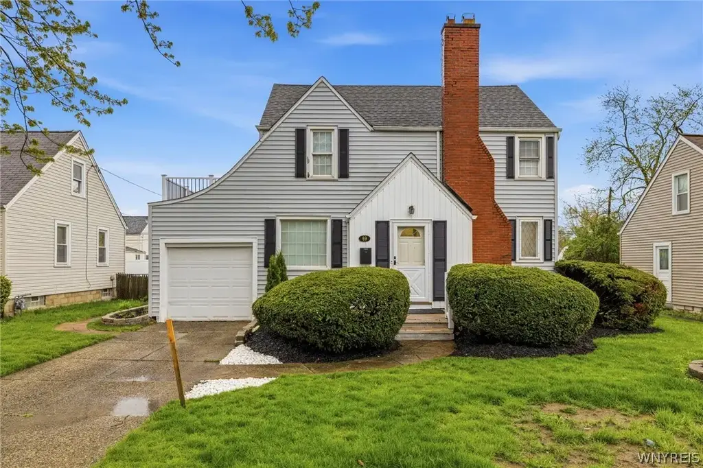 69 Cleveland Drive, Cheektowaga