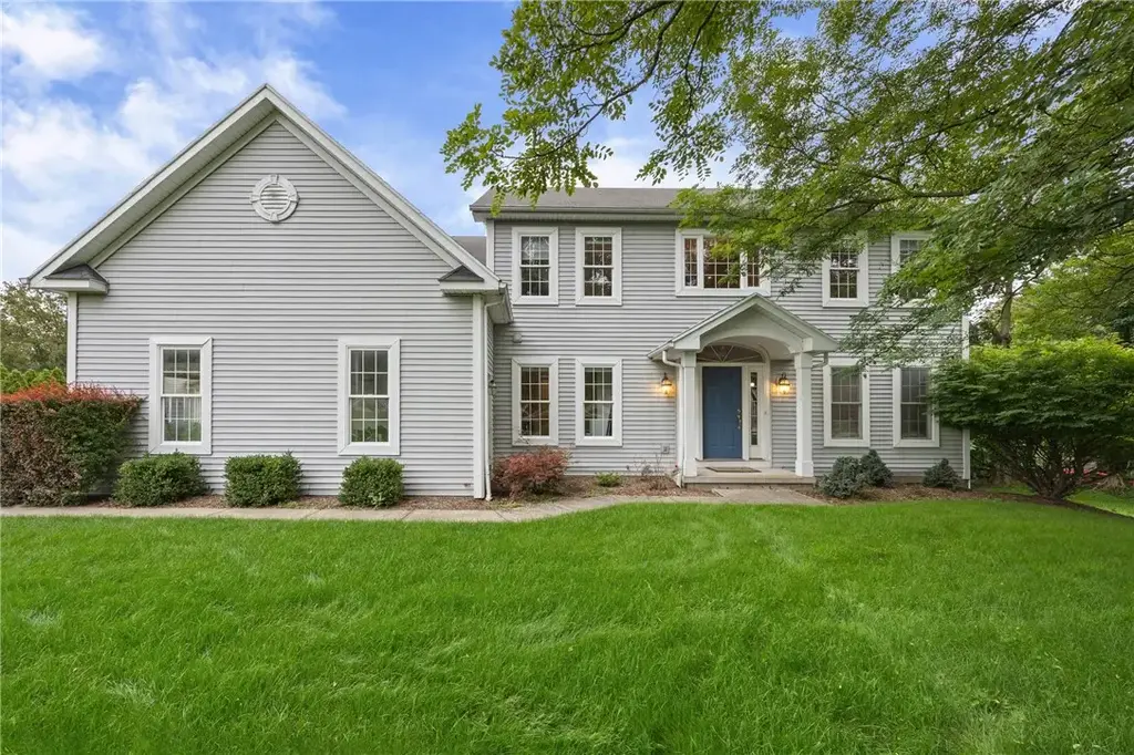 1 Elatia Circle, Pittsford