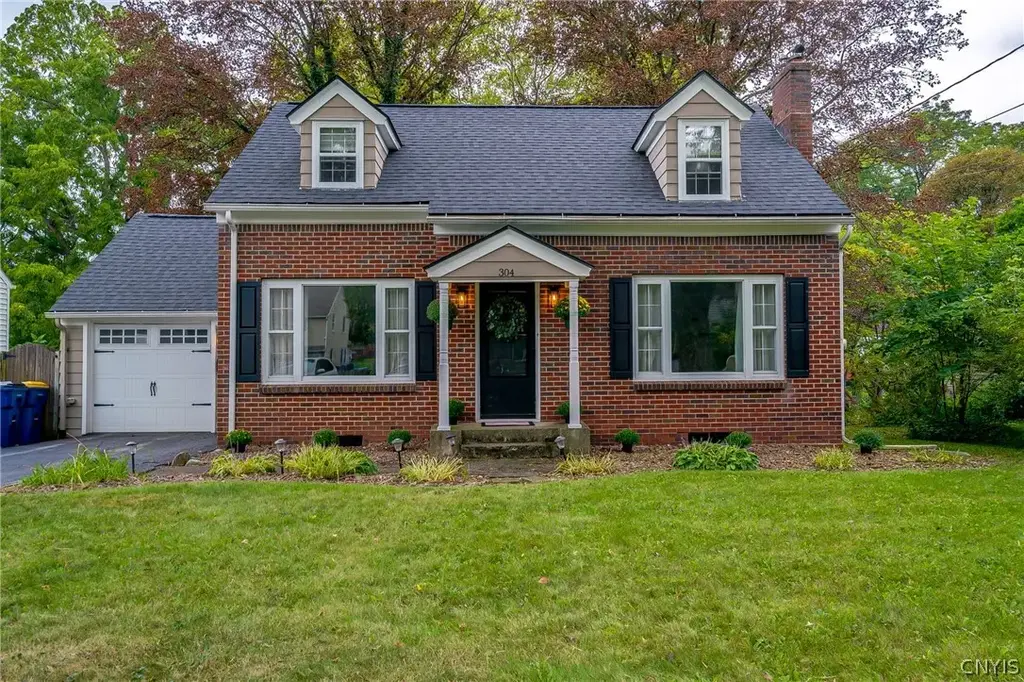 304 Meadow Road, Geddes
