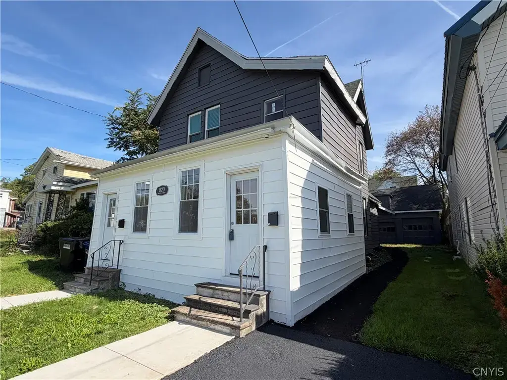 820 Milton Avenue, Syracuse