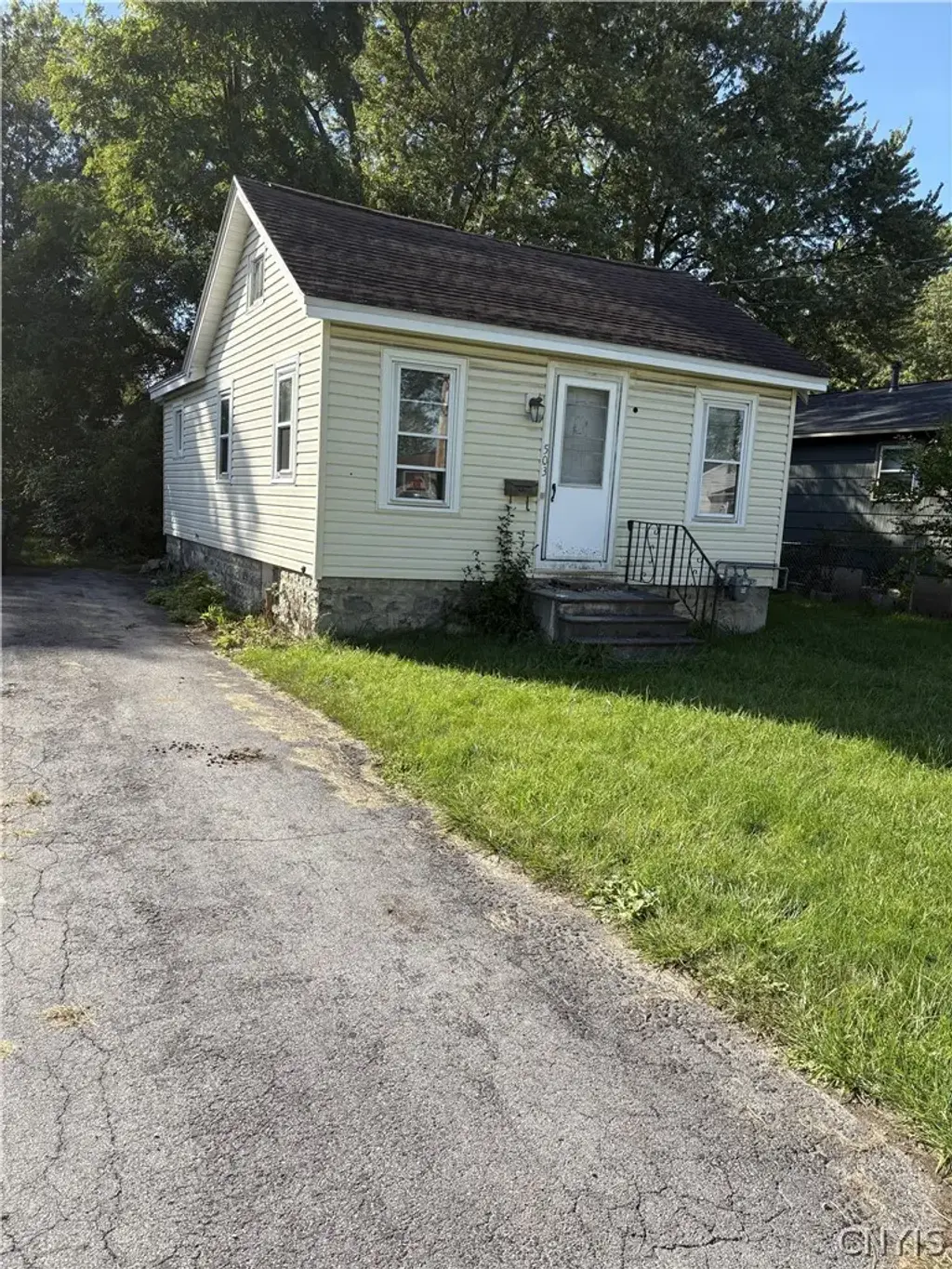 503 Plymouth Avenue, Salina