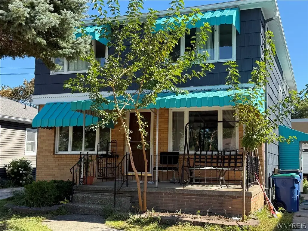 381 Callodine Avenue, Amherst