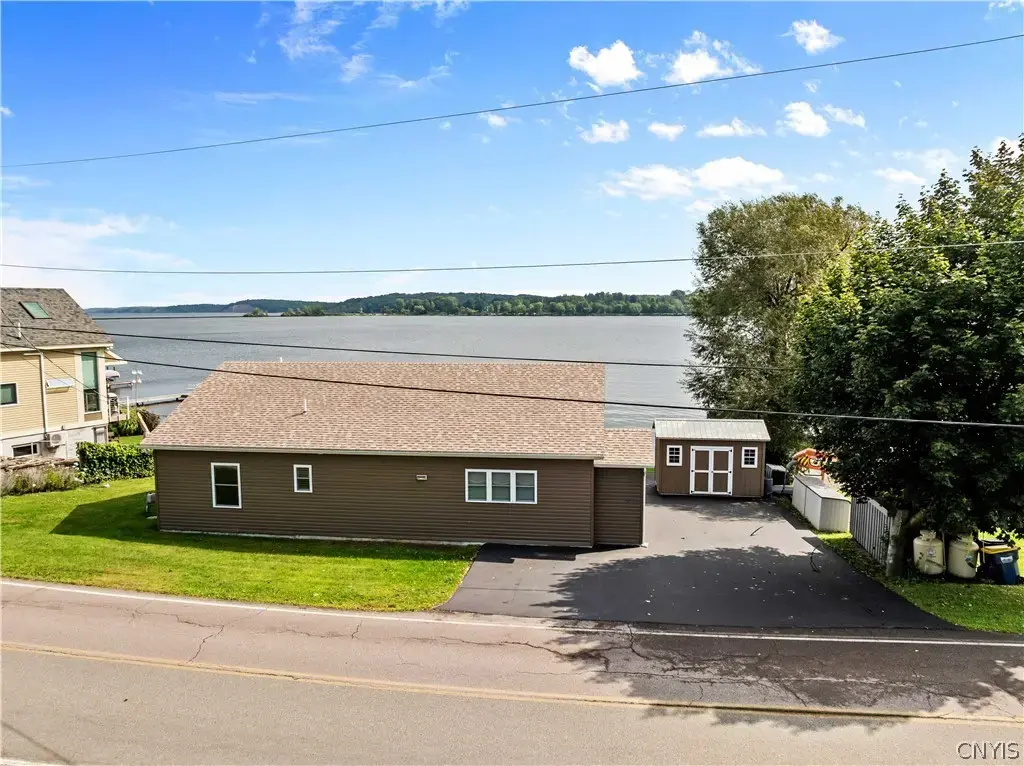 14900 W Bay Road, Sterling