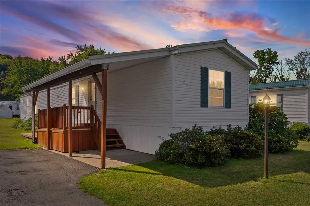 27 Birch Circle, Williamson