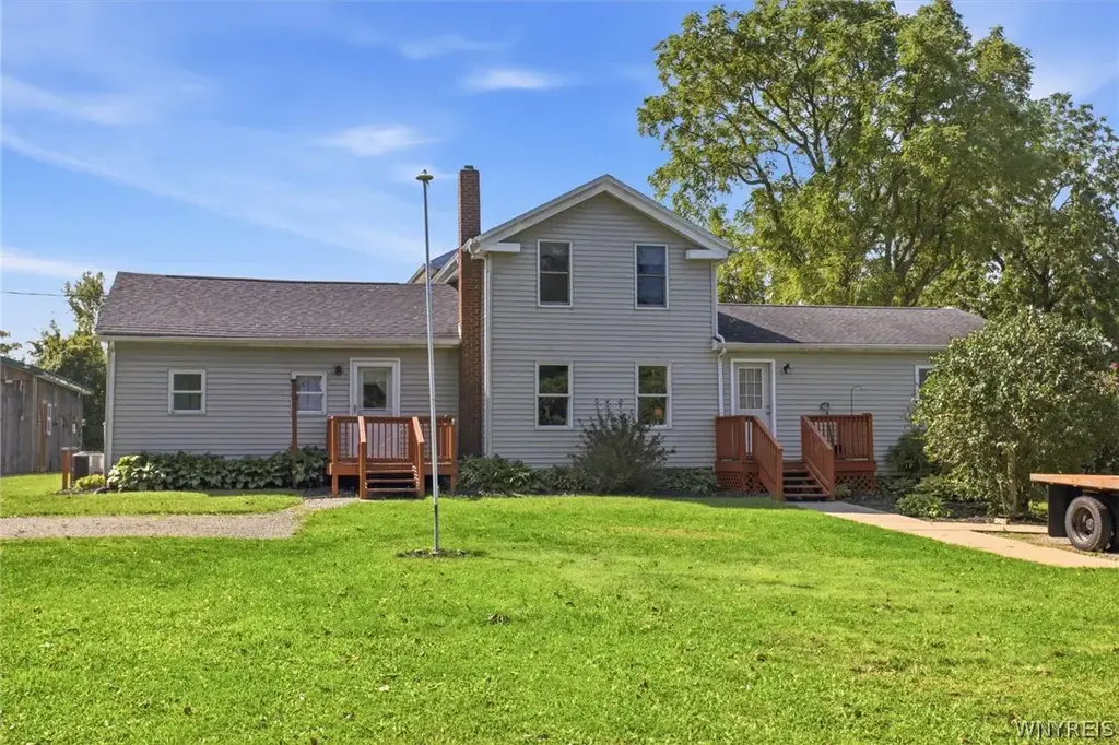 1868 Indian Falls Road, Pembroke