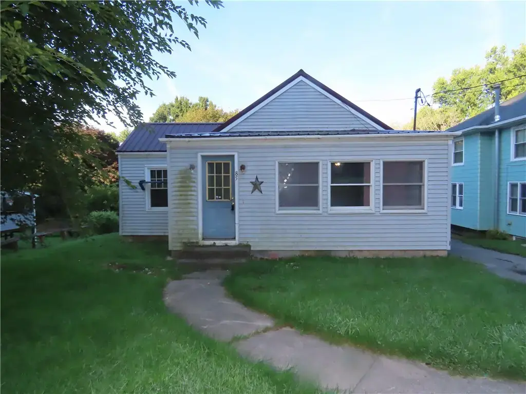 85 Layton Street, Lyons