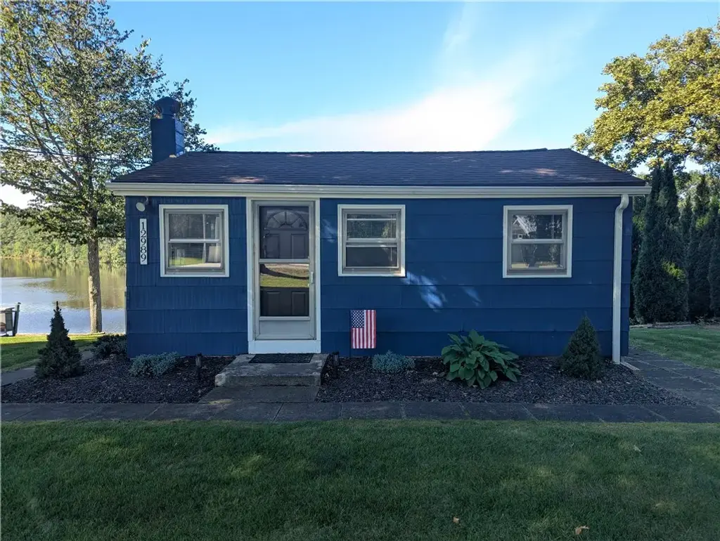 12989 Hillcrest Drive, Carlton