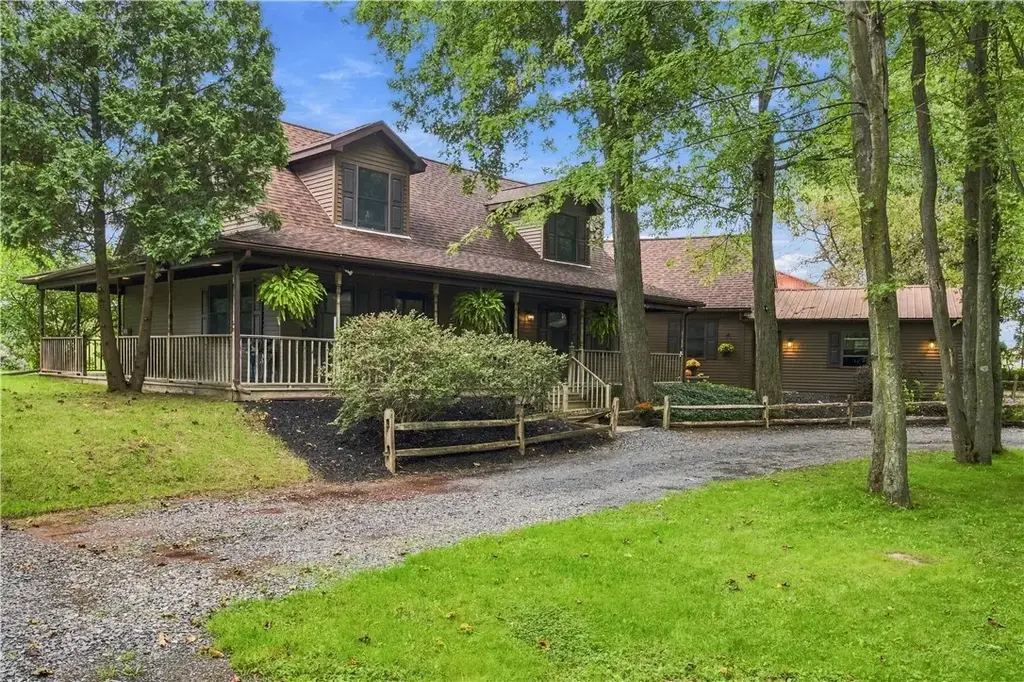 2925 County Road 6, Geneva Town