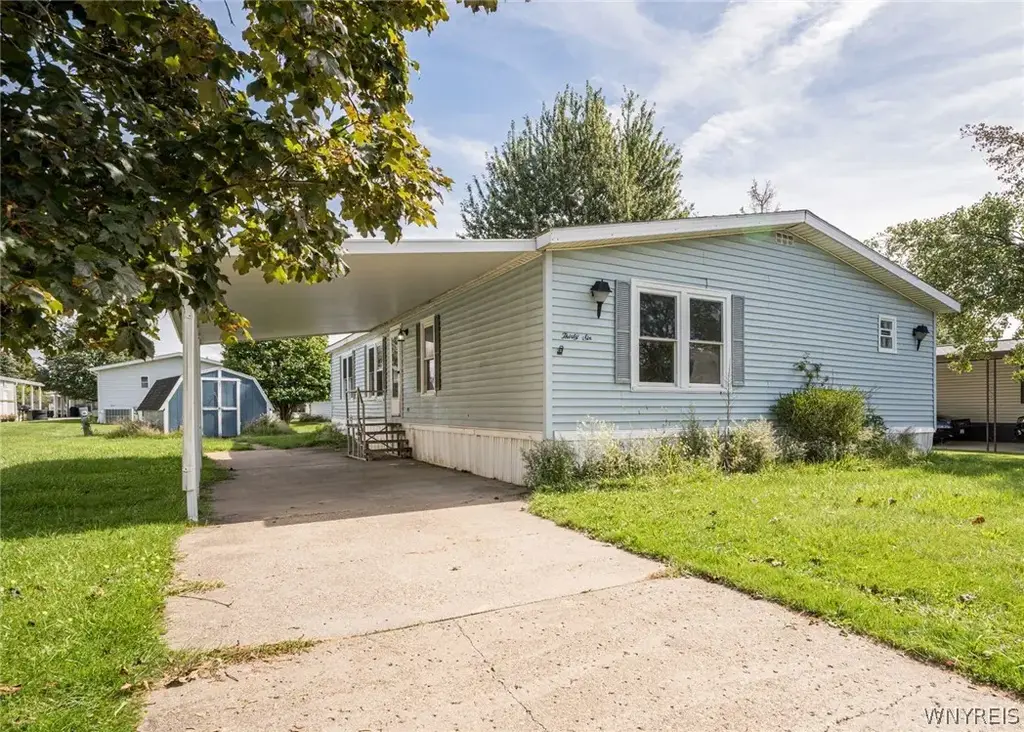 36 Melody Lane, Cheektowaga