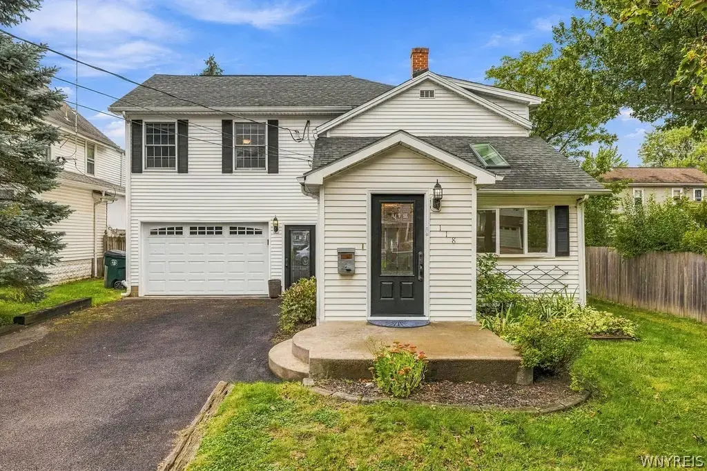 118 Arend Avenue, Amherst