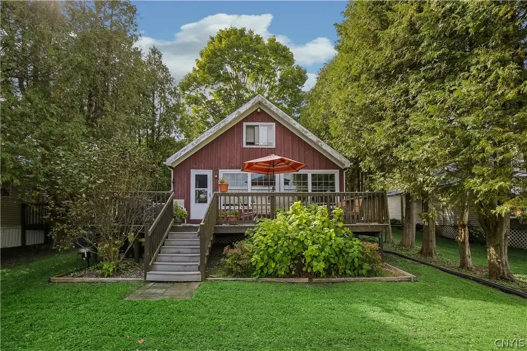 581 W Cottage Lane, DeRuyter