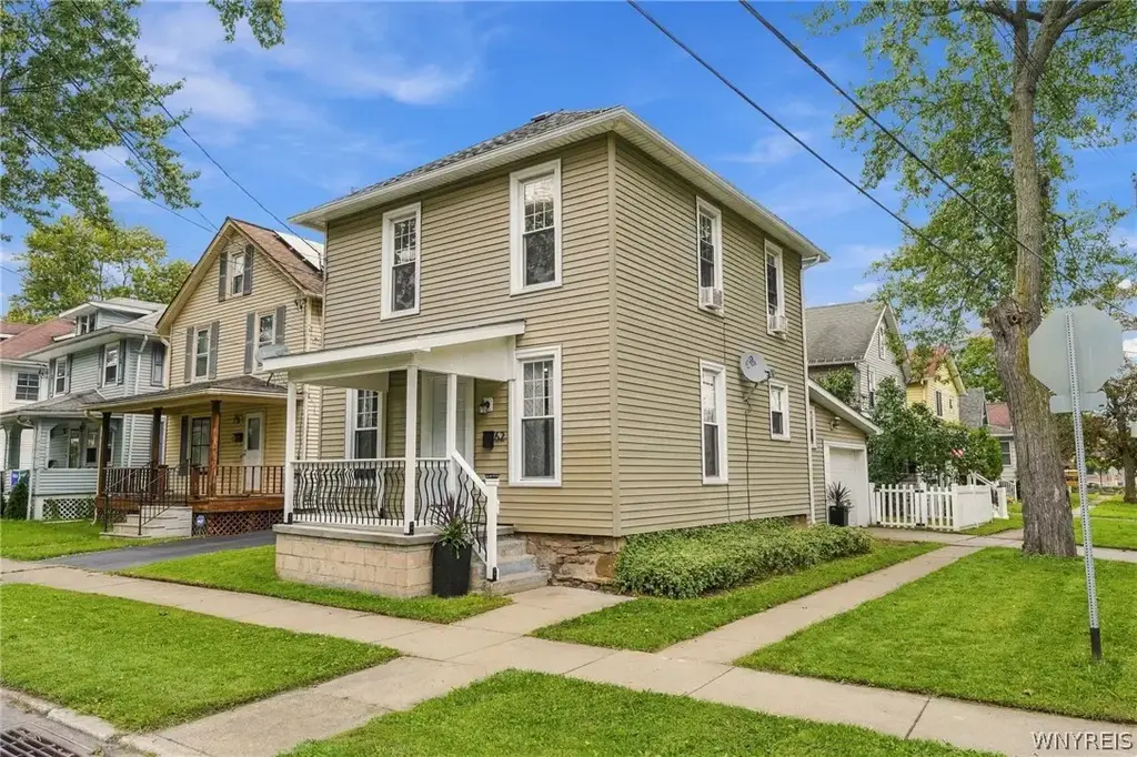 62 Beattie Avenue, Lockport City
