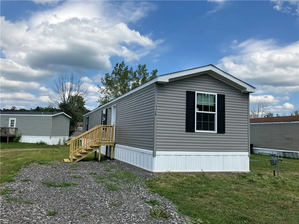 Photo of Listing #R1717107