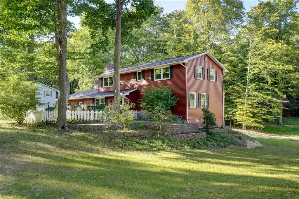 1197 Scandia Drive, Webster