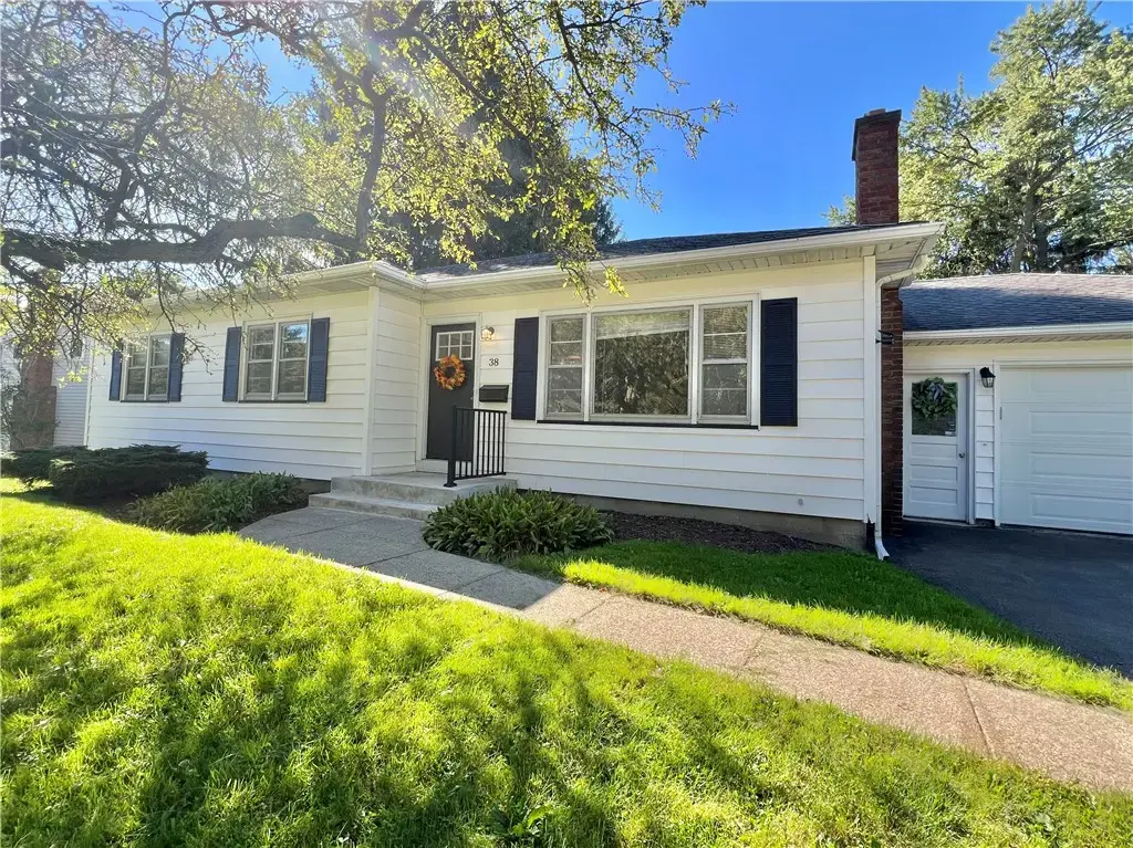 38 Thurlow Avenue, Irondequoit