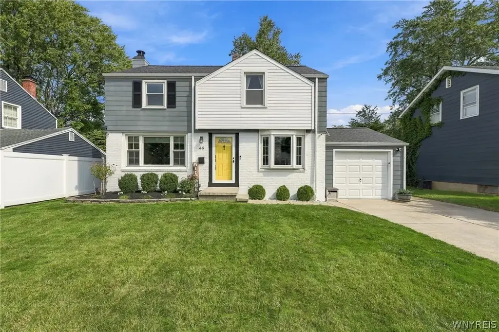 49 Bissell Drive, Amherst