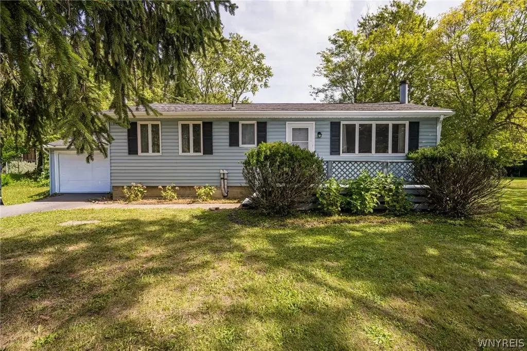 6419 Milestrip Road, Orchard Park