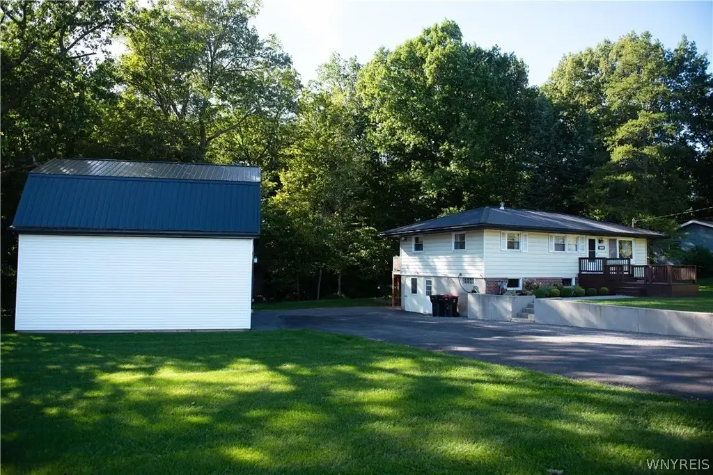 4750 Cottage Road, Royalton