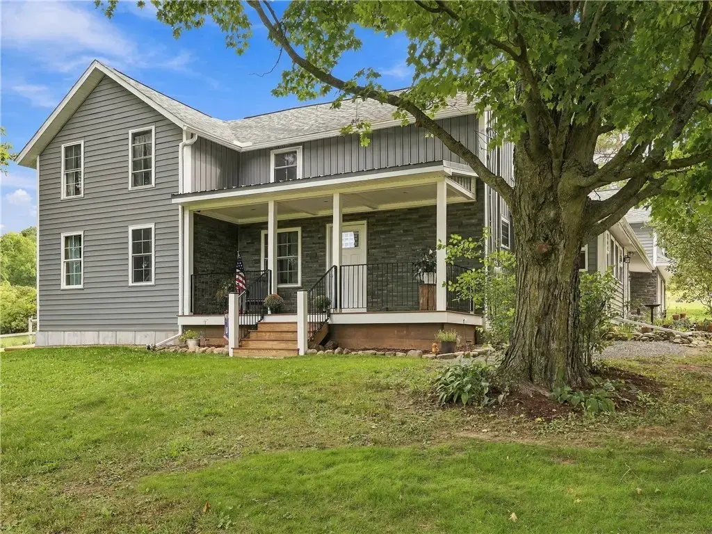 3310 County Rd 6, Hector