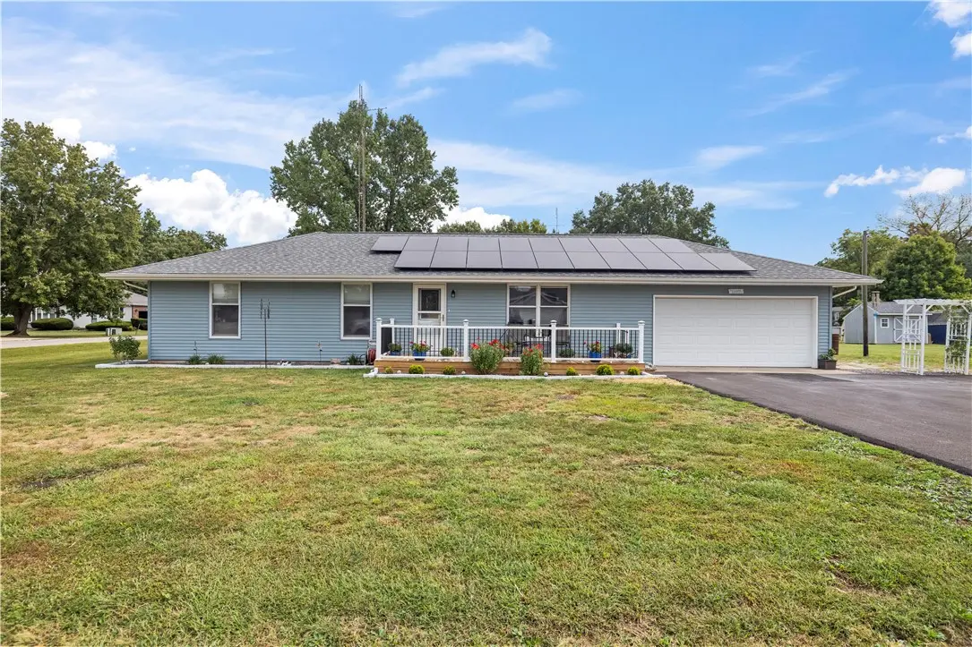 1520 N 1900 East Road, Shelbyville
