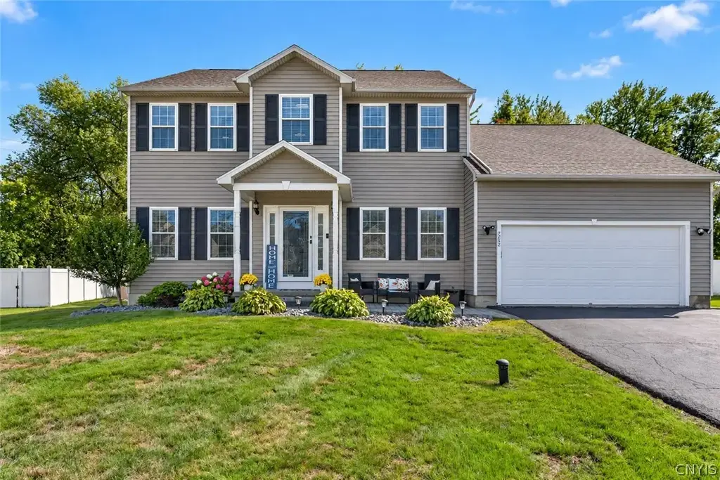7252 Moss Creek Circle, Salina