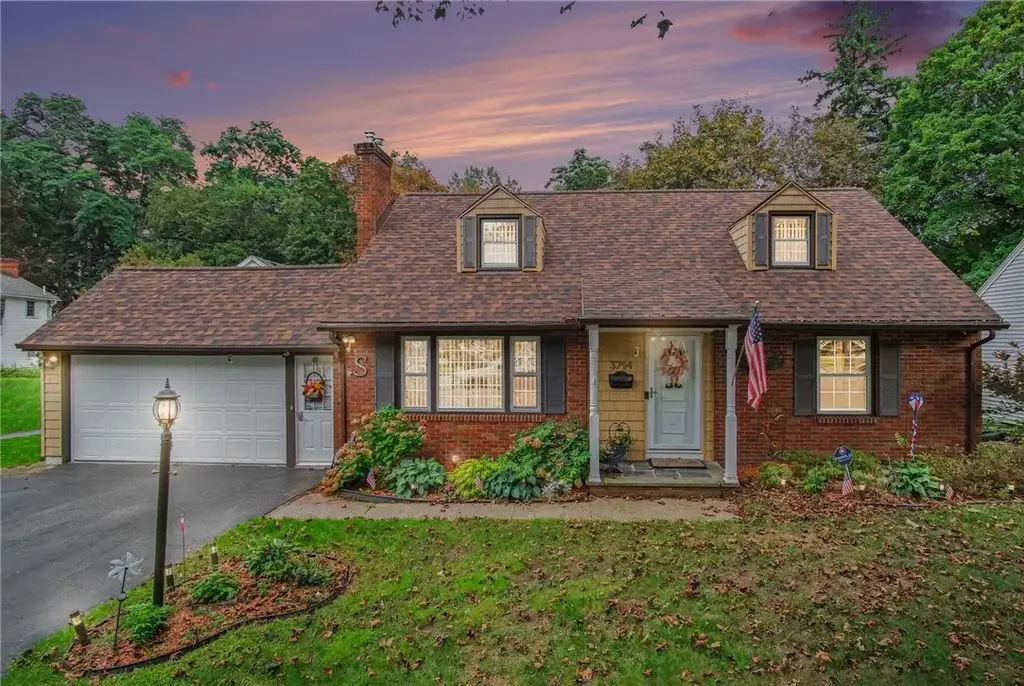 3794 Lake Ave., Rochester