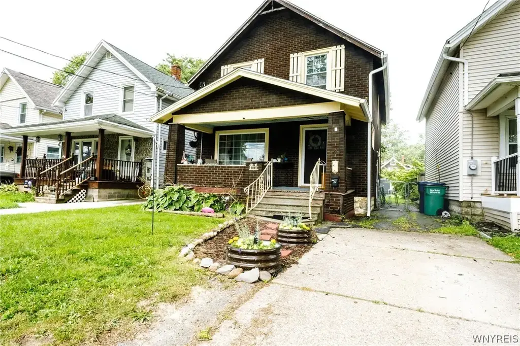110 Amber Street, Buffalo