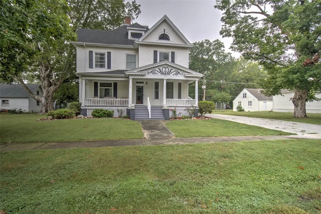 209 St. Marie Street, Blue Mound