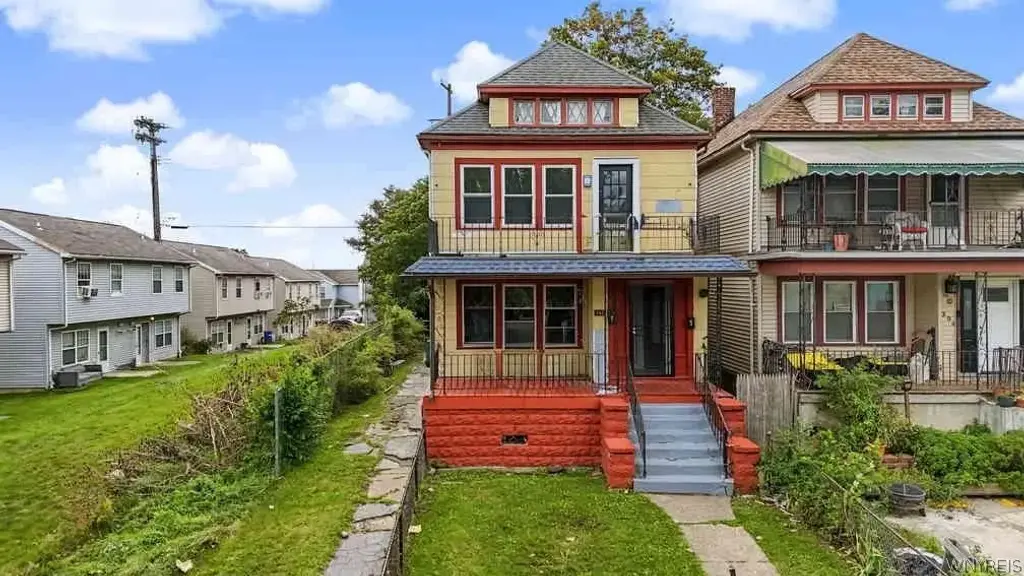 392 Busti Avenue # Upper, Buffalo