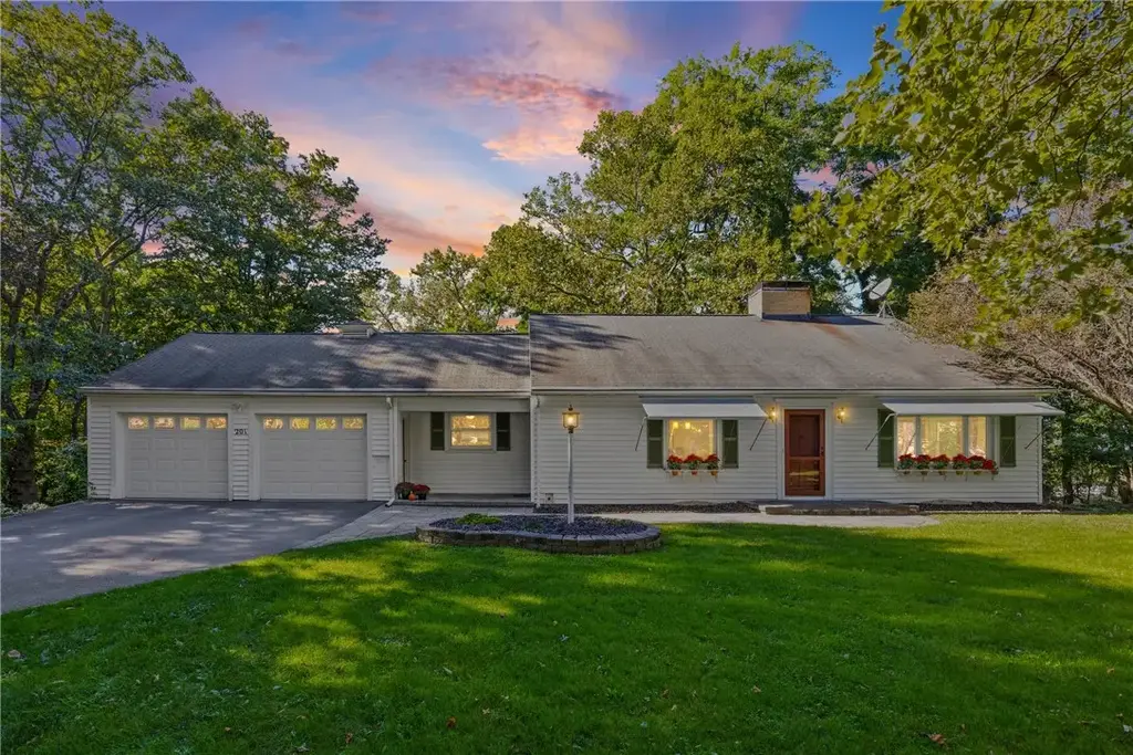 201 Winona Boulevard, Irondequoit