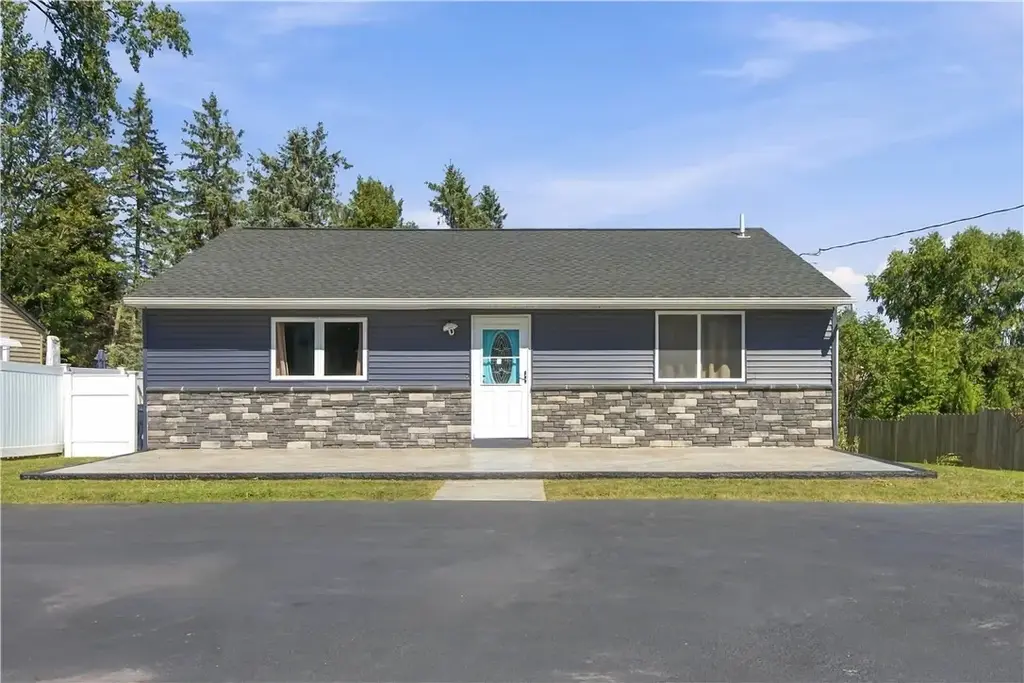 2030 Spencerport Road, Gates