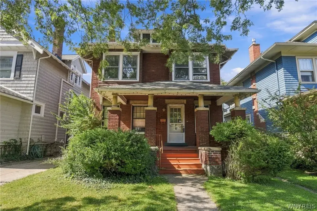 8 Berkley Place, Buffalo