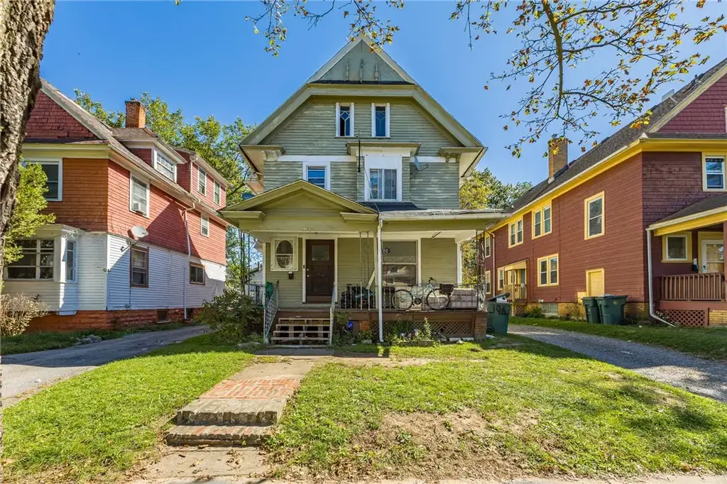 200 Warwick Avenue, Rochester