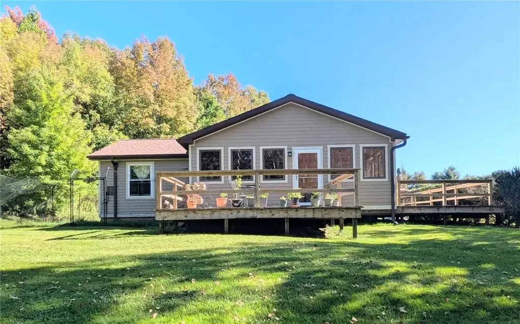 221 Lejohn Ext, Kortright