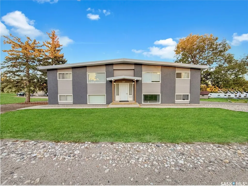 601 6th Avenue Ne, Swift Current
