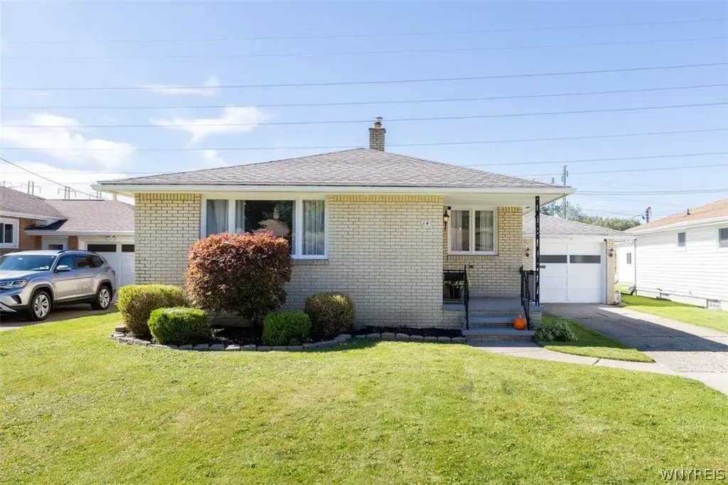 14 Jane Drive, Cheektowaga