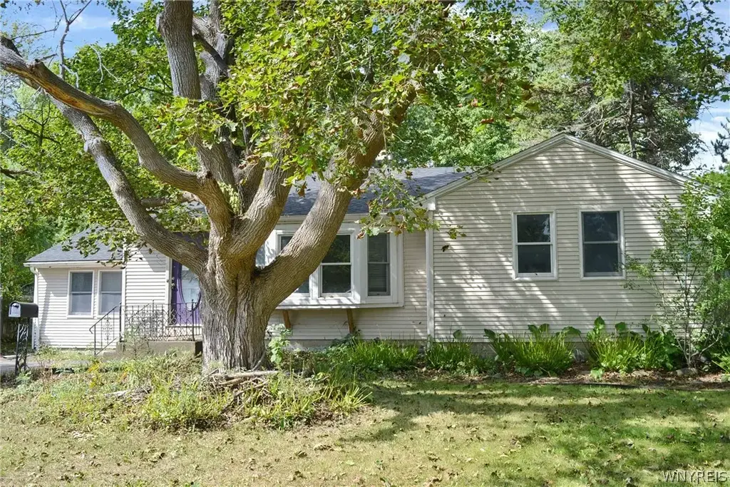 4194 Cameron Drive, Clarence
