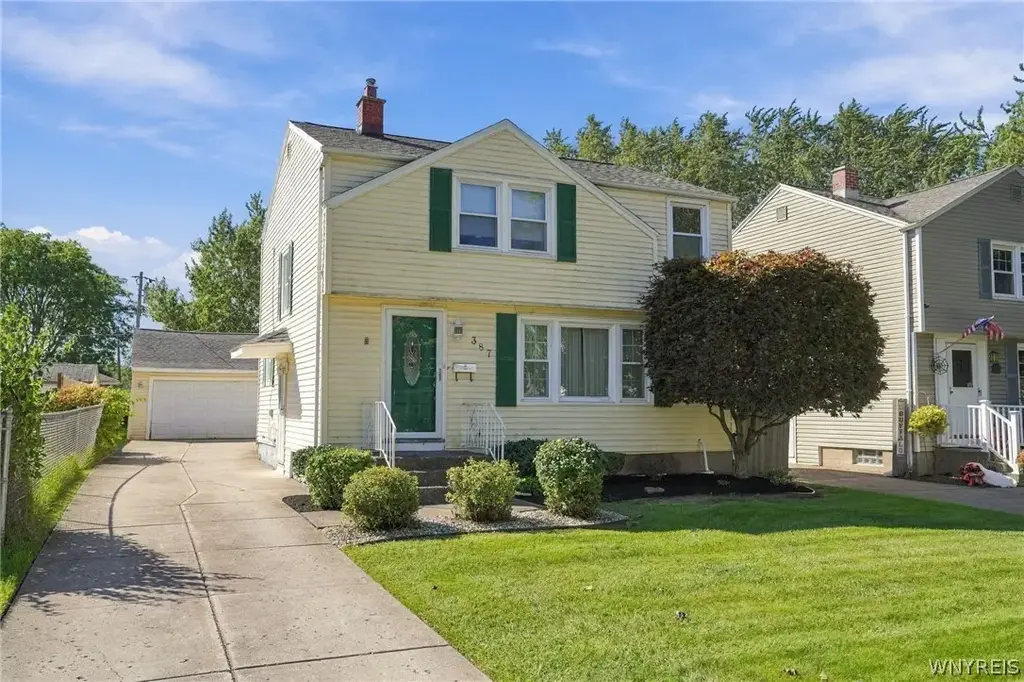 387 Oakvale Boulevard, Tonawanda
