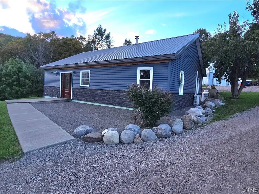 7503 Coon Road, Cuyler