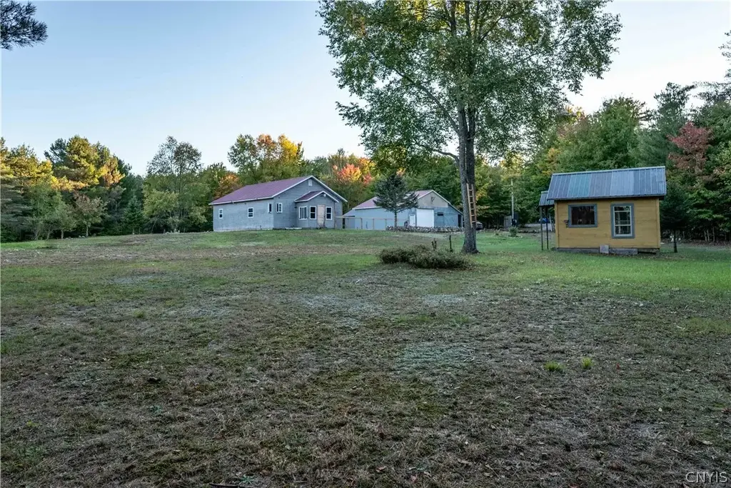 8831 Lachausse Road, Boonville